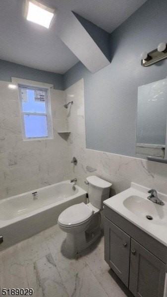 193 22nd St #1 - Photo 2 of 15