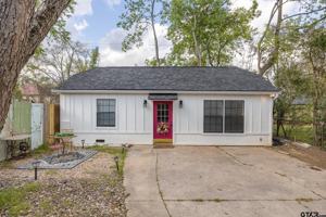 featured image of 321 W 3rd St