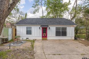 321 W 3rd St - Photo 1 of 1