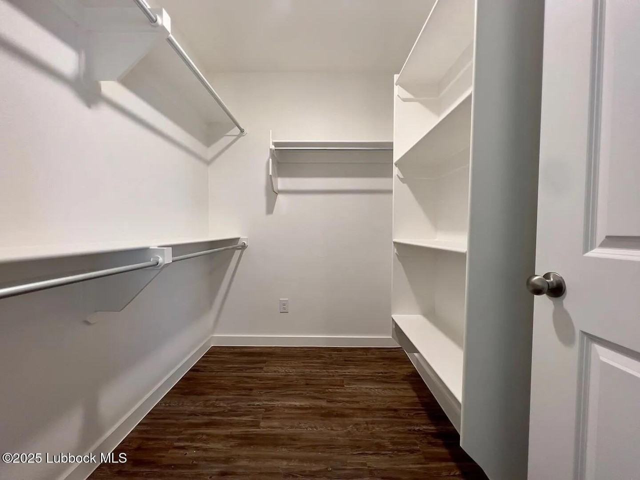 913 Tulane St - Photo 5 of 9