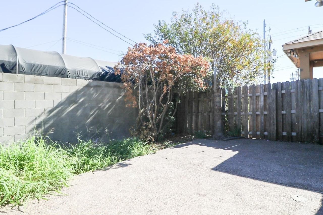 9310 Albany Dr - Photo 7 of 17