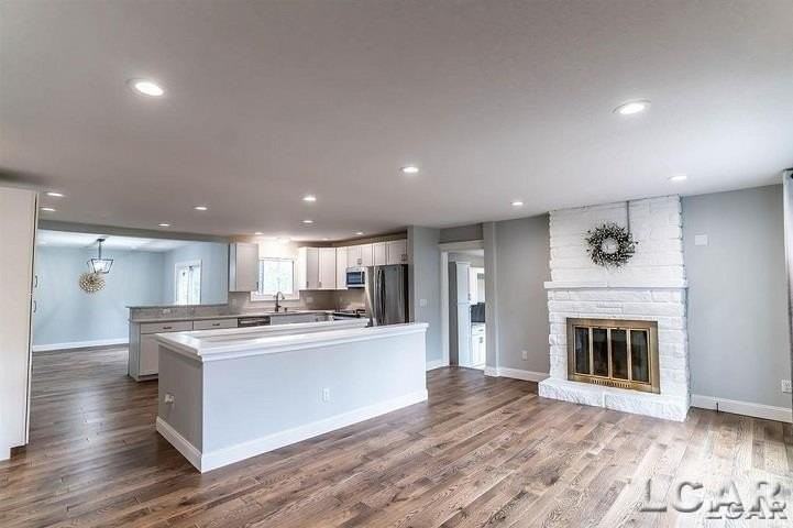 4066 Aebersold Dr - Photo 4 of 50