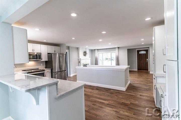 4066 Aebersold Dr - Photo 6 of 50