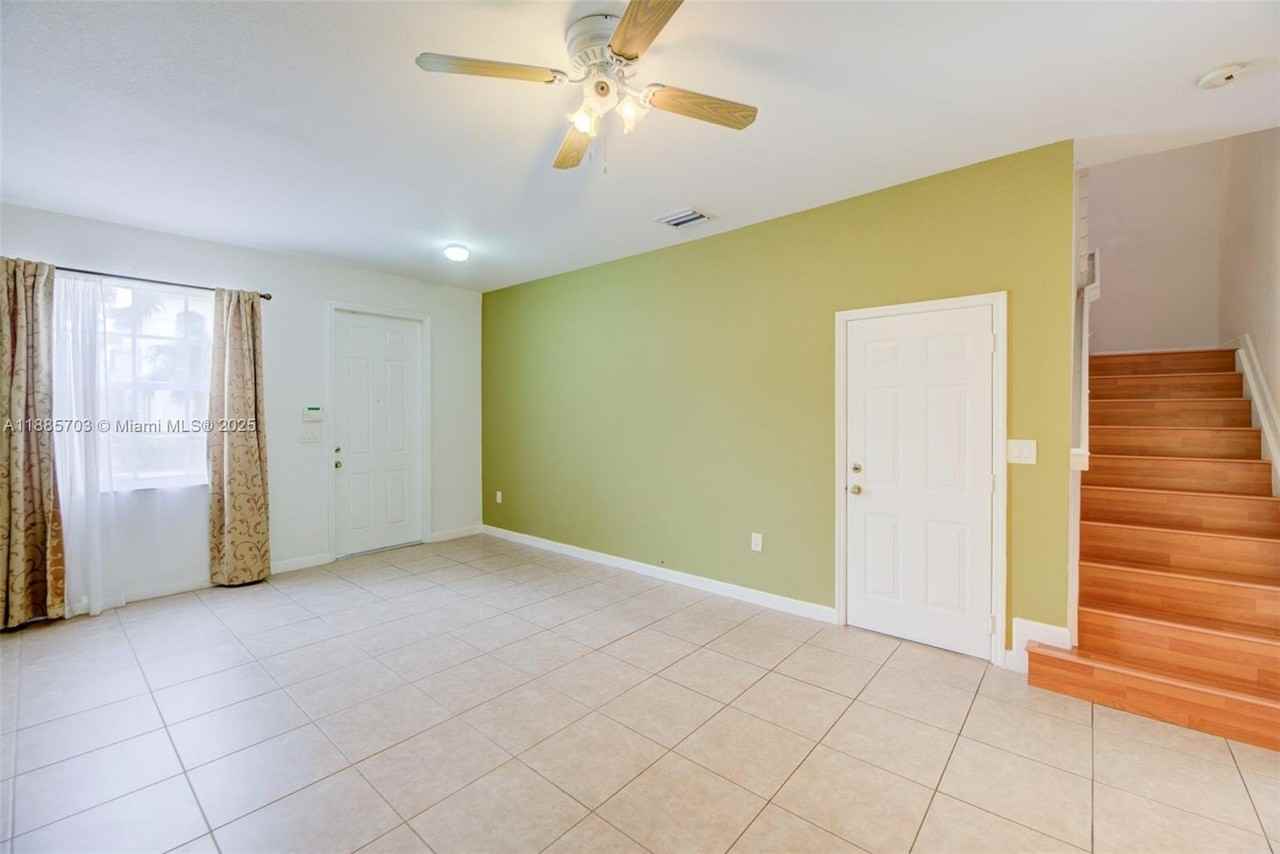 12842 Southwest 135th Street #12842 - Photo 6 of 24