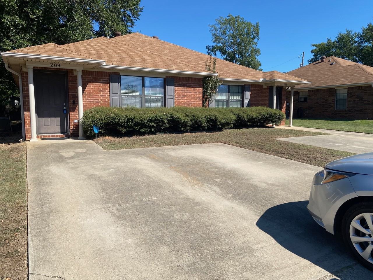 209 East 37th Street-JLR - Photo 2 of 18