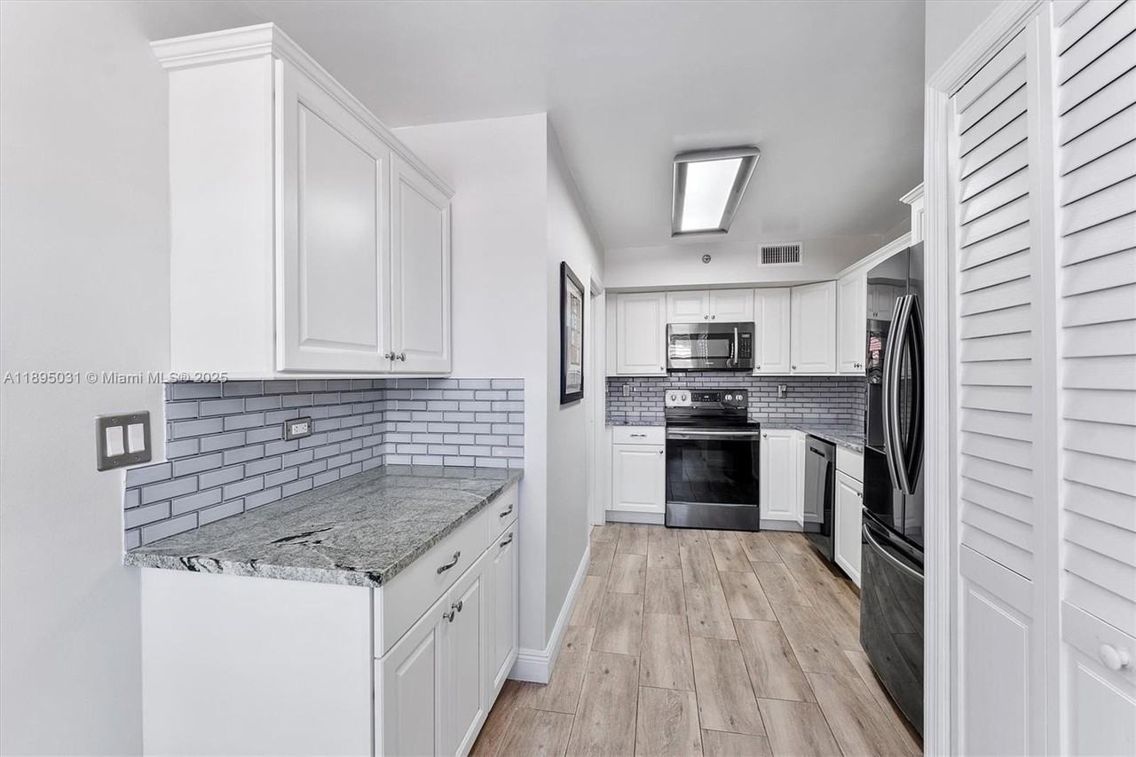 7225 Promenade Dr #102 - Photo 6 of 18