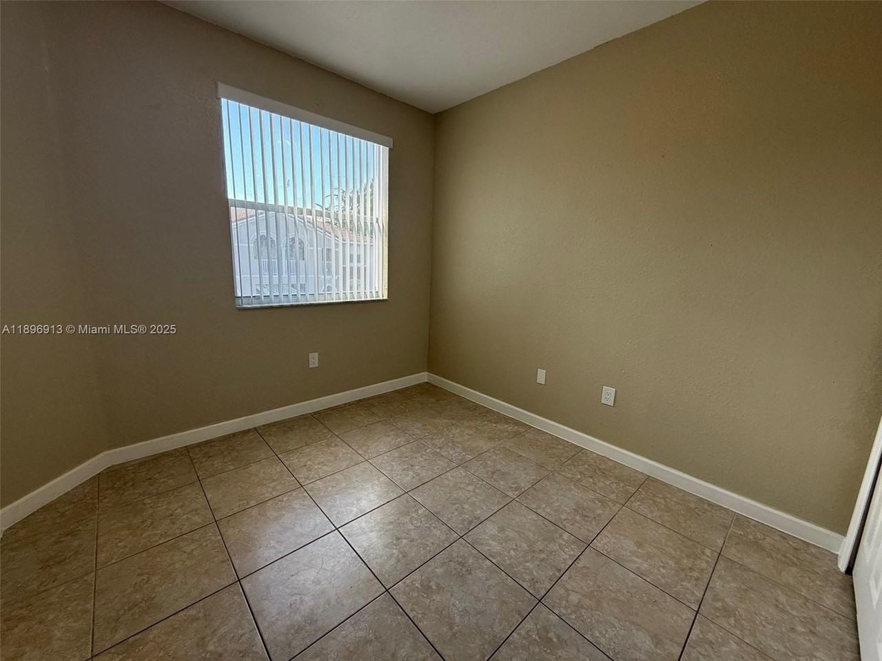 1651 Southeast 28th Court #202 - Photo 6 of 25