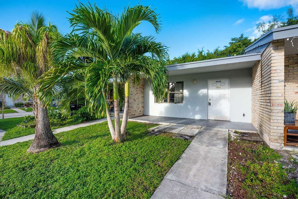 4953 Freedom Circle - Photo 2 of 19