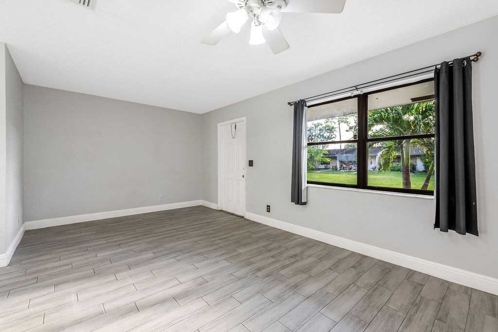 4953 Freedom Circle - Photo 5 of 19