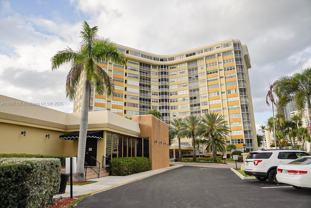 100 Golden Isles Dr #10 - Photo 1 of 1