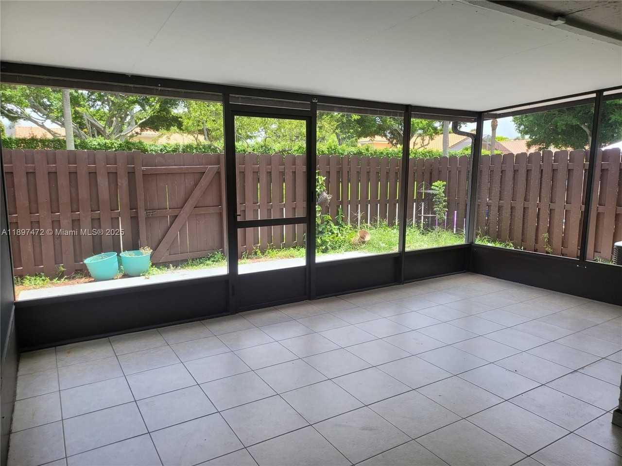 5318 5318 N Tennis Ln #5318 - Photo 7 of 32