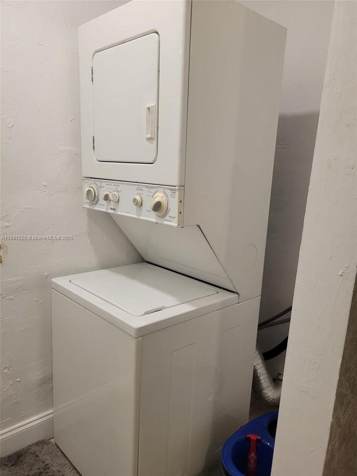 2759 Nw 58th Ter #2759 - Photo 4 of 9