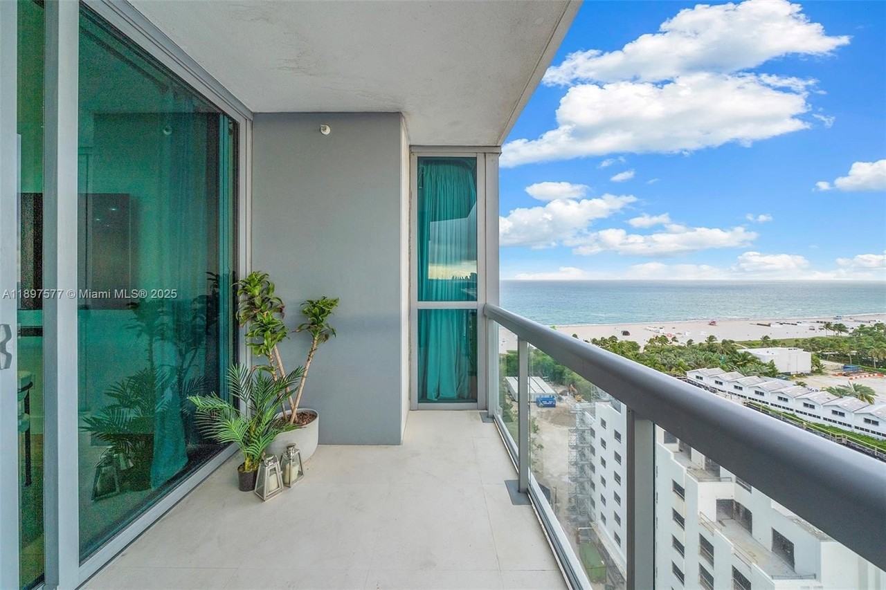 101 20th St #2002 - Photo 6 of 40