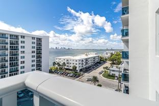 7501 East Treasure Drive #8T - Photo 1 of 1