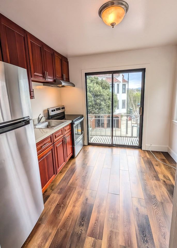 1349 Dolores - Photo 2 of 10