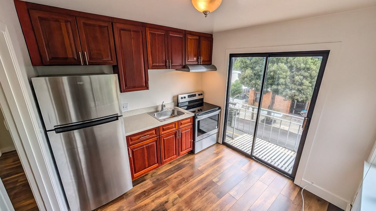 1349 Dolores - Photo 3 of 10