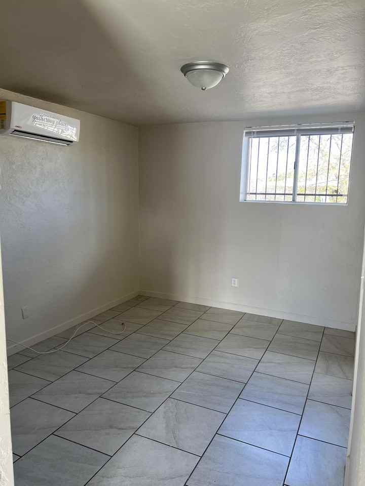 1611 // 365 West 33rd Street #A - Photo 5 of 7