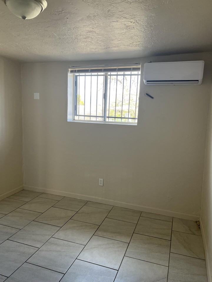 1611 // 365 West 33rd Street #A - Photo 6 of 7