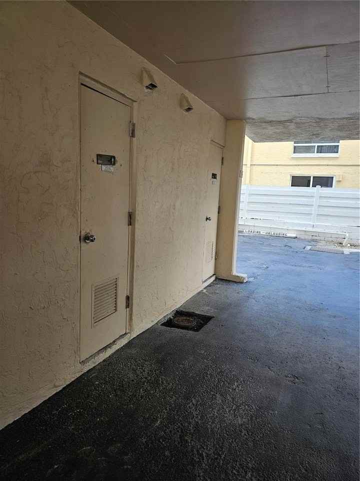 1255 Tarpon Center Dr #614 - Photo 5 of 44