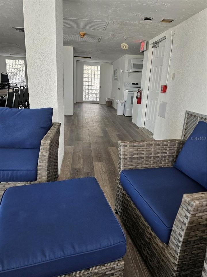 1255 Tarpon Center Dr #614 - Photo 7 of 44