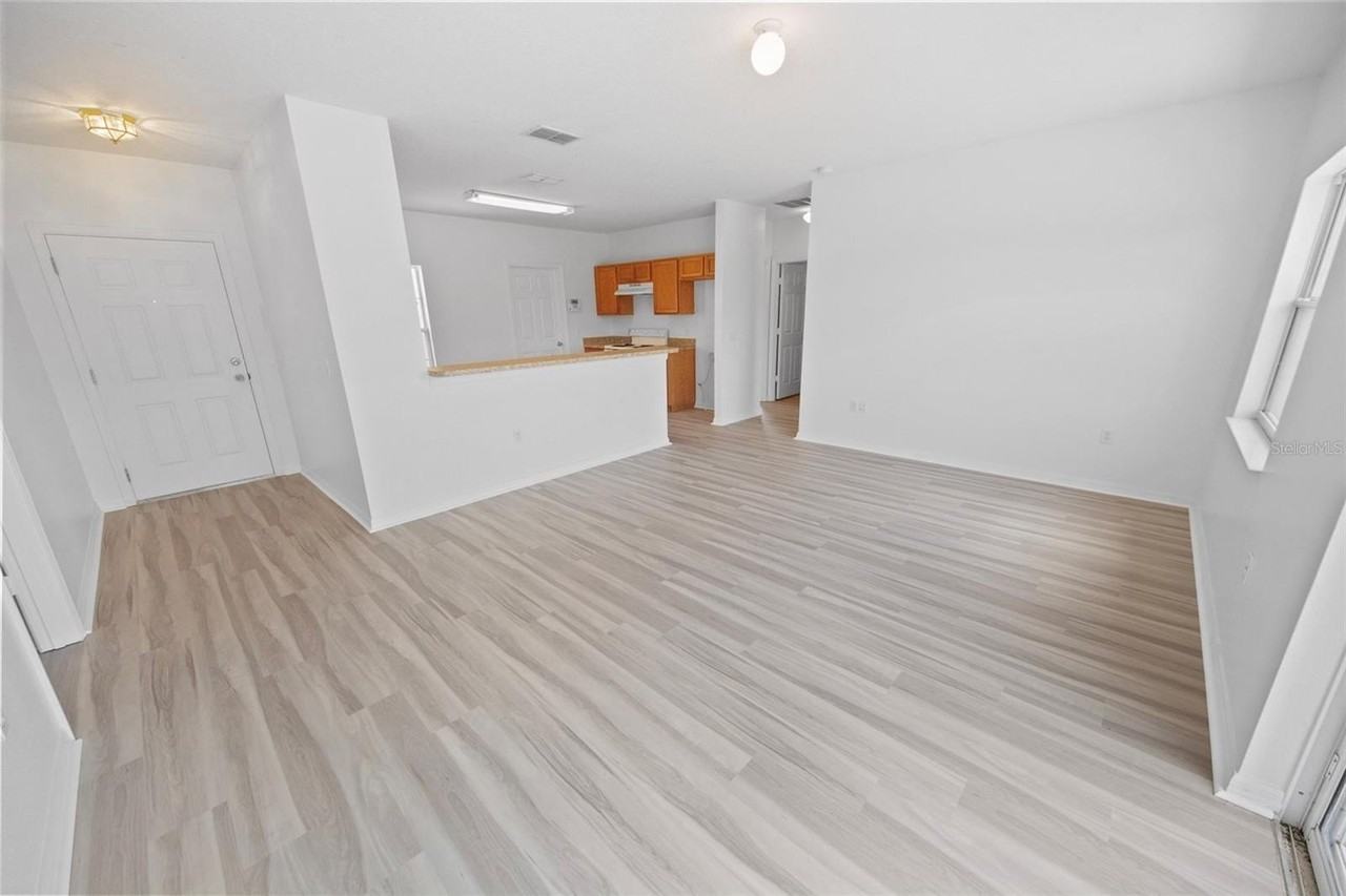 959 Cumberland Dr - Photo 4 of 17