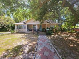 2207 Florida Ave S - Photo 1 of 1