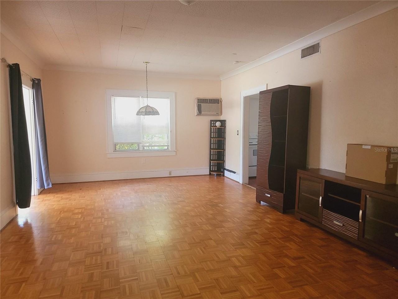 2207 Florida Ave S - Photo 4 of 26