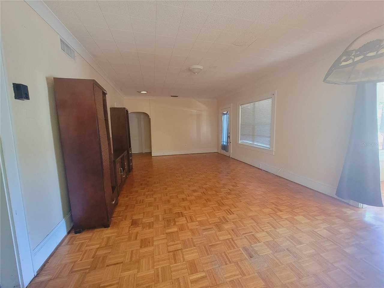 2207 Florida Ave S - Photo 7 of 26