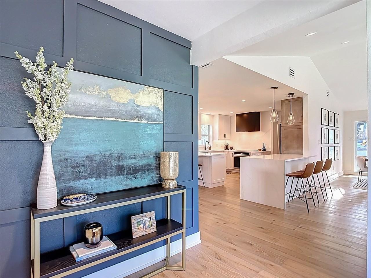 4711 W Estrella St - Photo 3 of 37