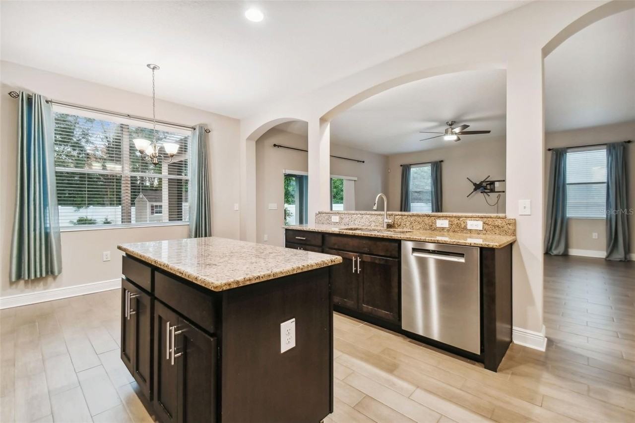 3407 W Bay Ave - Photo 6 of 18