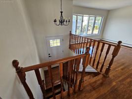 featured image of 2403 Hampton Ave