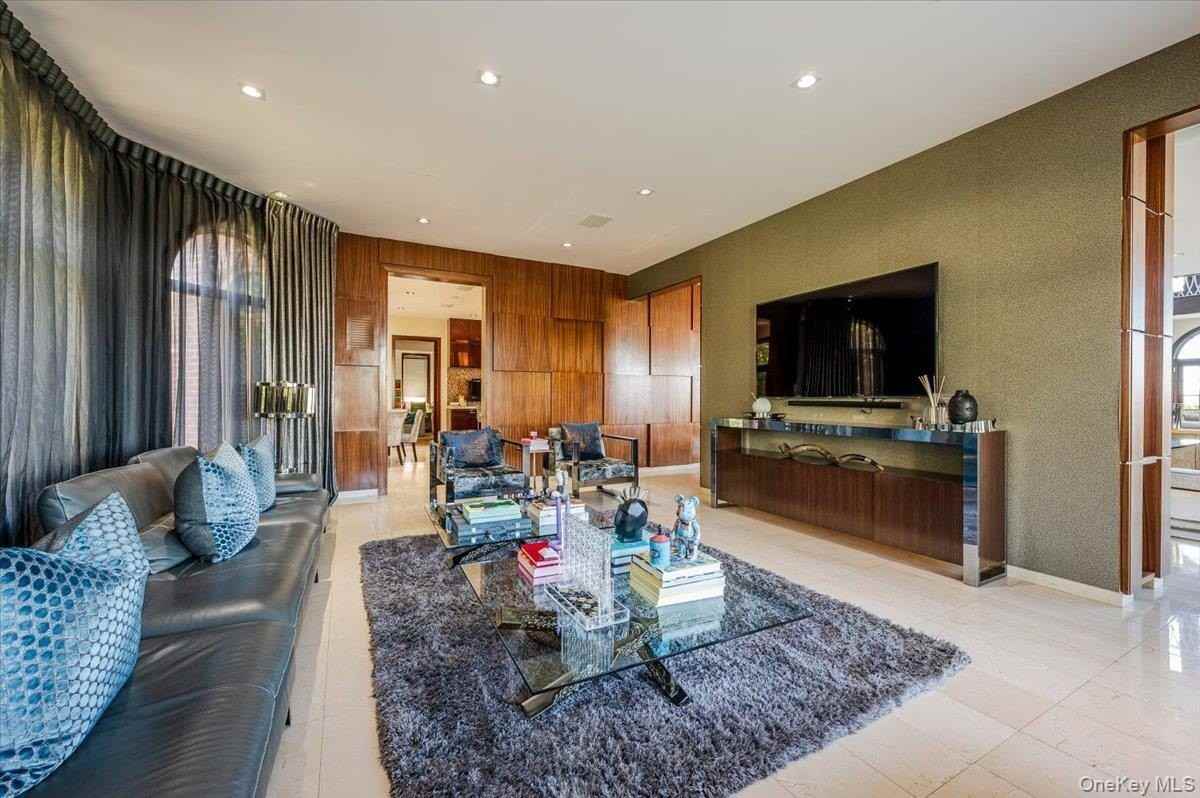 25 Edgewater Ln - Photo 5 of 32