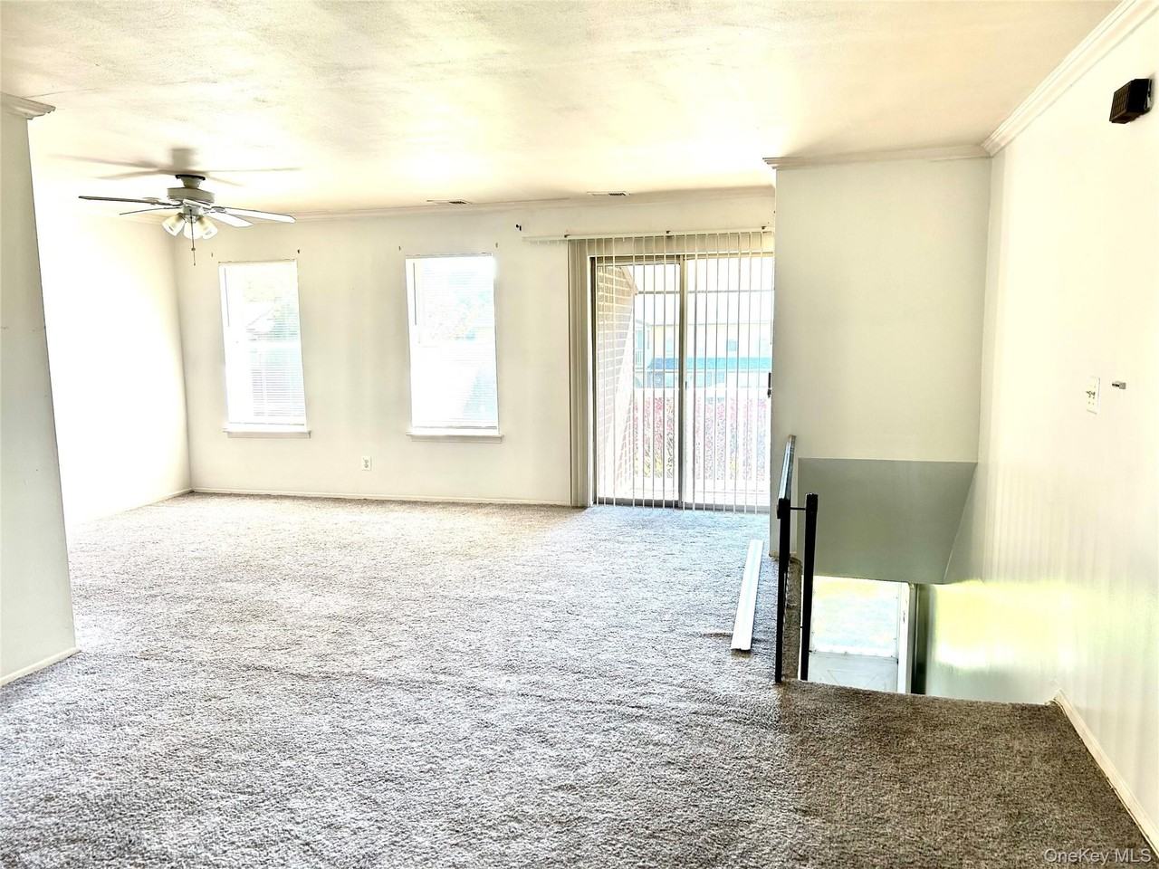 115 Artist Lake Dr - Photo 3 of 10