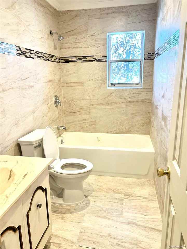 115 Artist Lake Dr - Photo 4 of 10