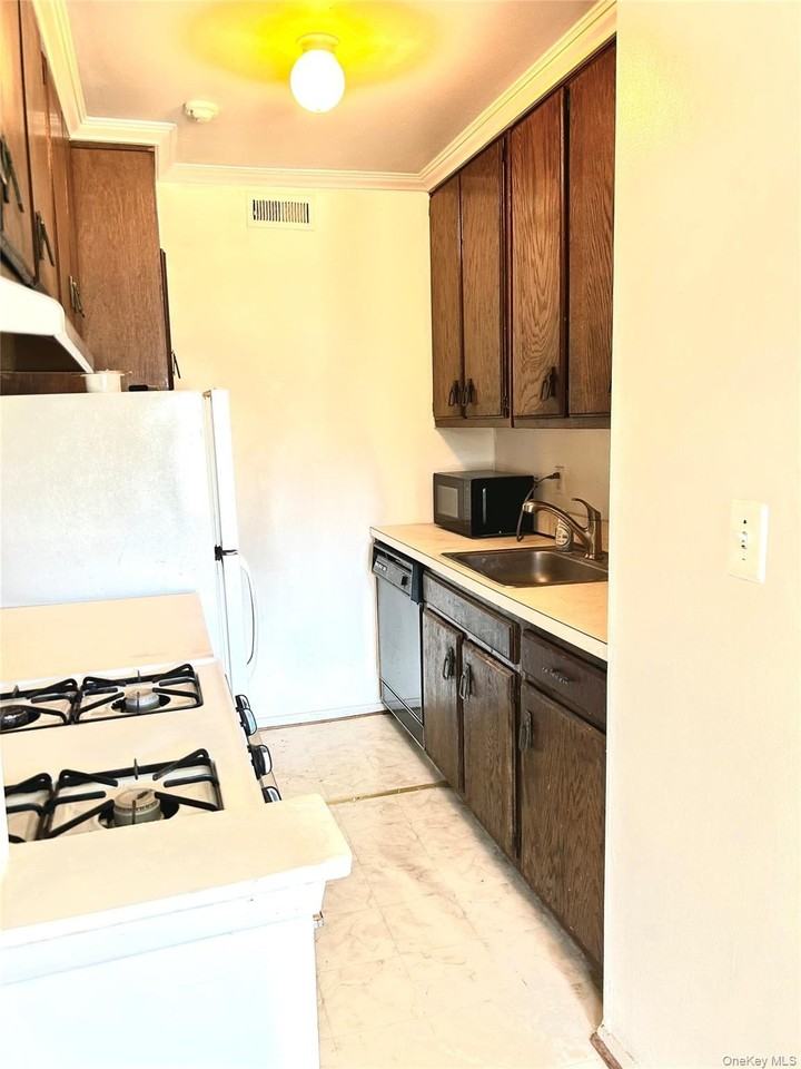 115 Artist Lake Dr - Photo 6 of 10