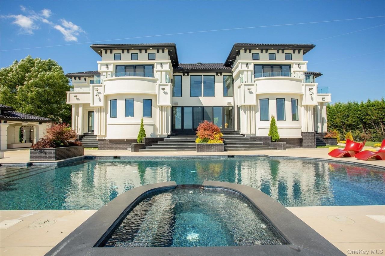 190 Curtis Rd - Photo 2 of 45