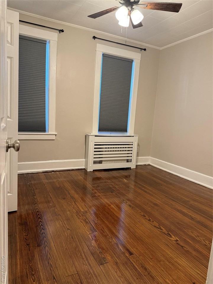 437 Locust St #1 - Photo 7 of 10