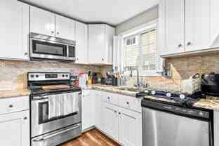 121 Franklin St #1 - Photo 1 of 1