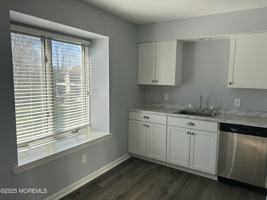 featured image of 105 Mount Ln Apt 7 #7