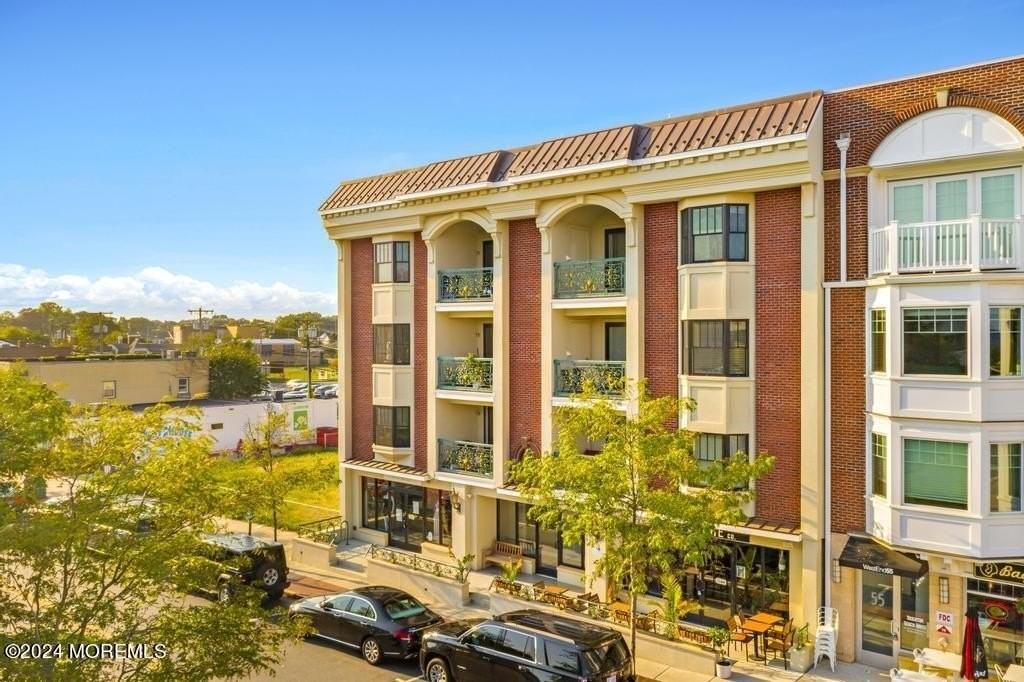 5761 Brighton Ave Unit 301 #301 - Photo 4 of 50