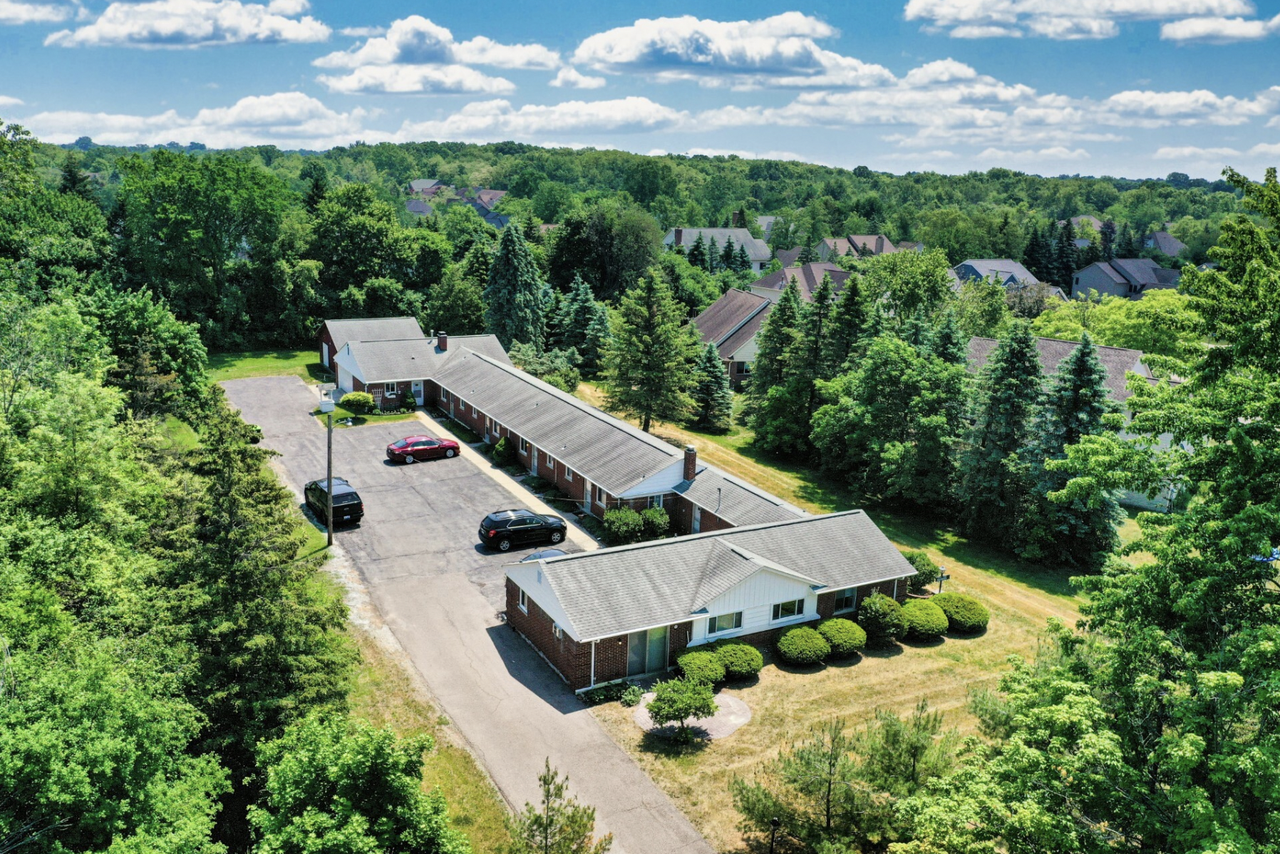 22000 Beck Road - Photo 5 of 15