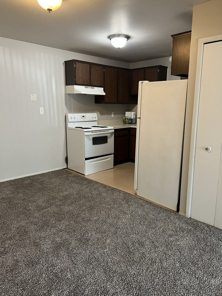 32684 Mound Road - Photo 2 of 11