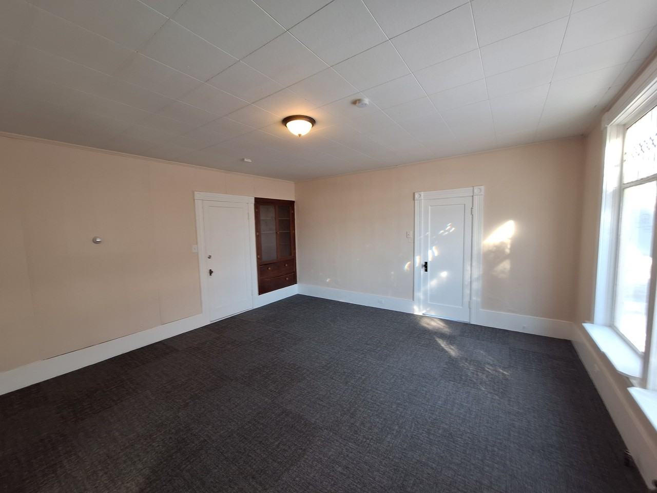 1135 Summit Street - Photo 2 of 16