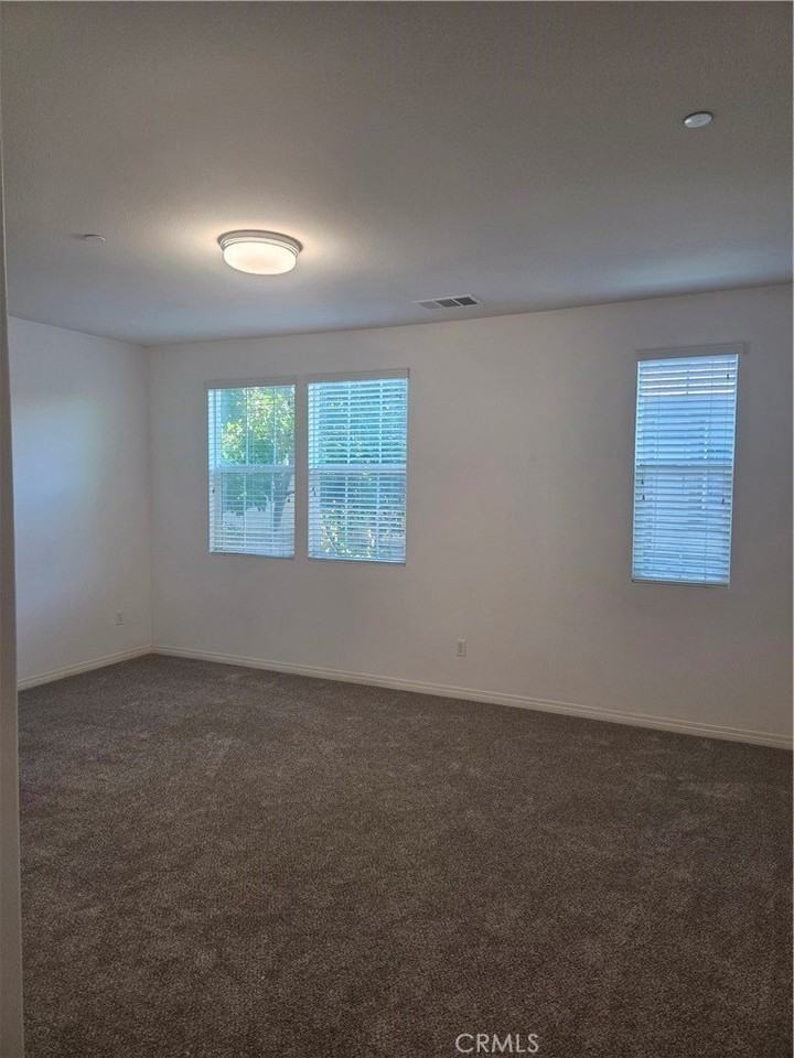 6028 Eucalyptus Ave - Photo 7 of 29