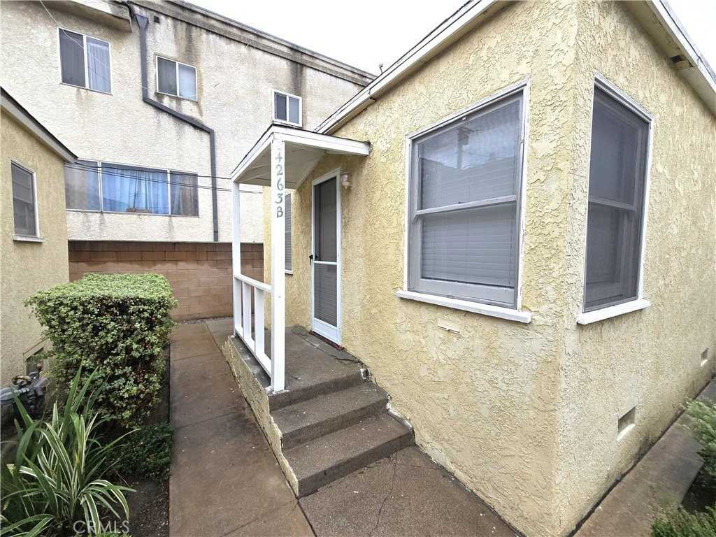 4263 W Broadway #B - Photo 2 of 10