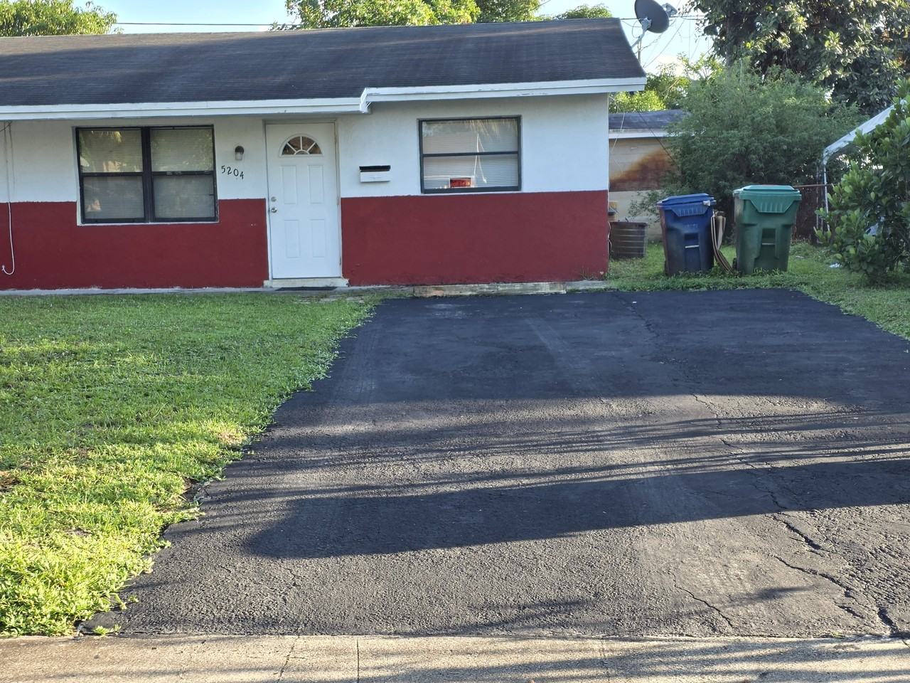5204 Northwest 15th Court - Photo 3 of 24
