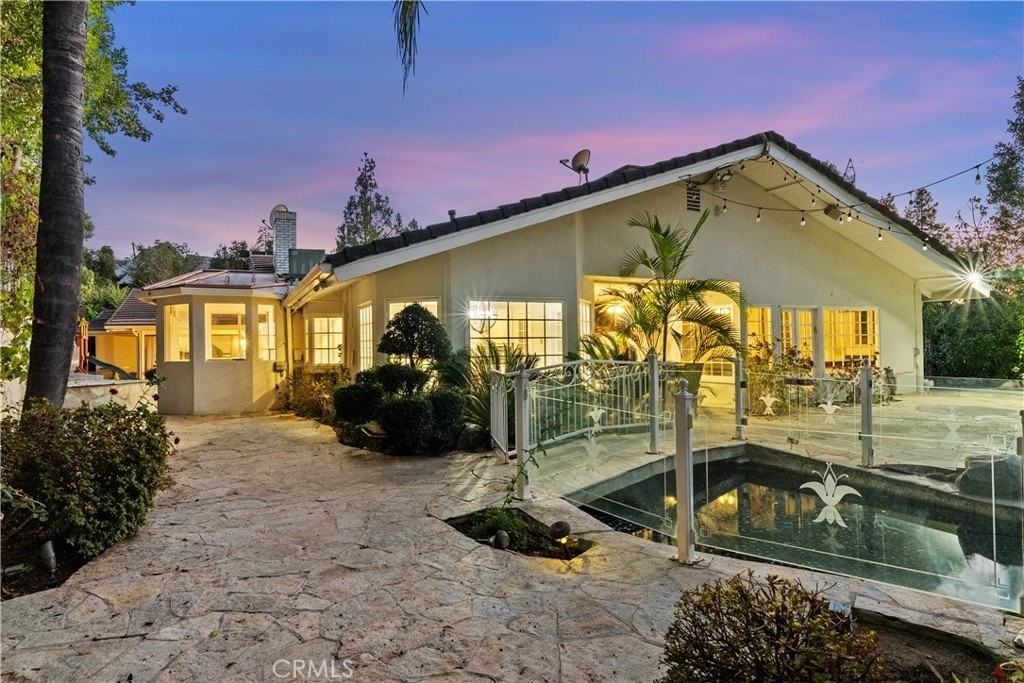 3814 Alonzo Ave - Photo 2 of 49