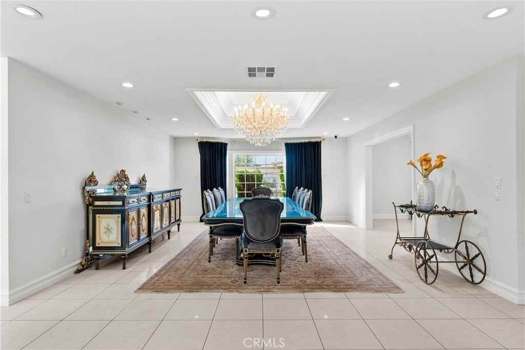 3814 Alonzo Ave - Photo 5 of 49