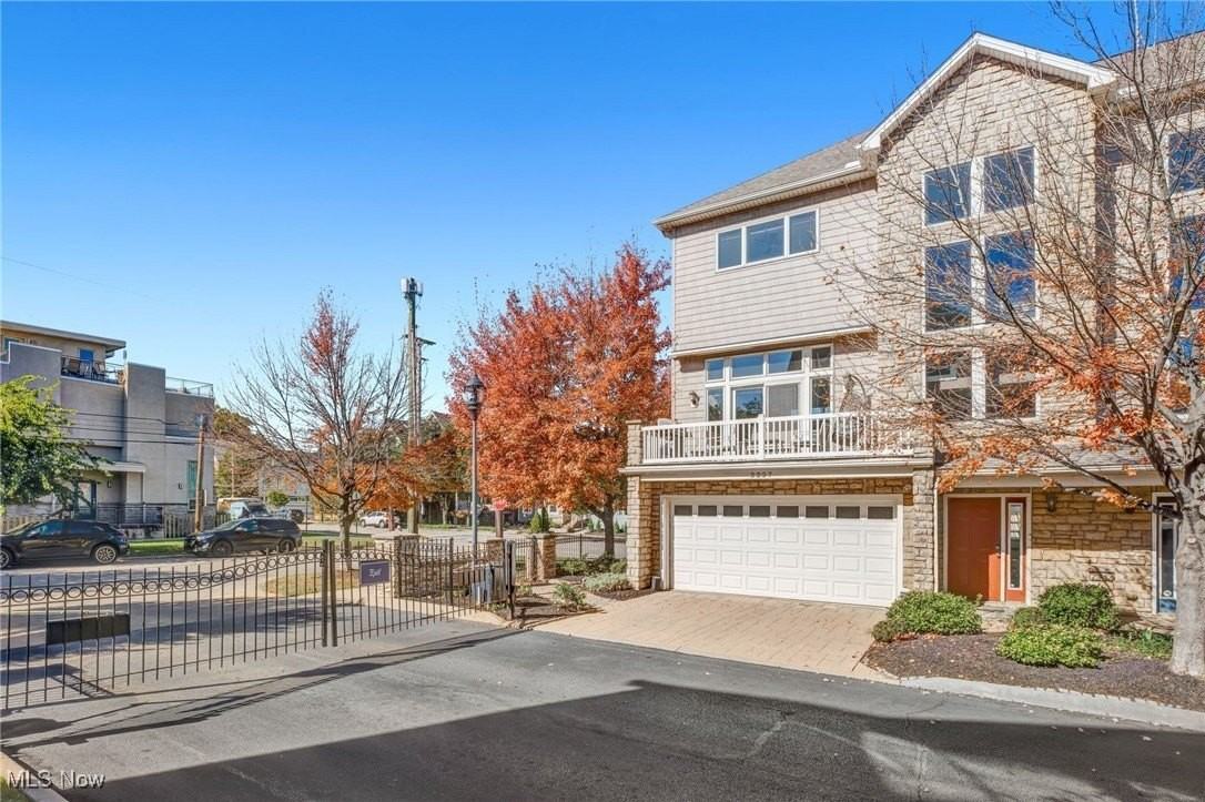 2227 City View Drive - Photo 2 of 32