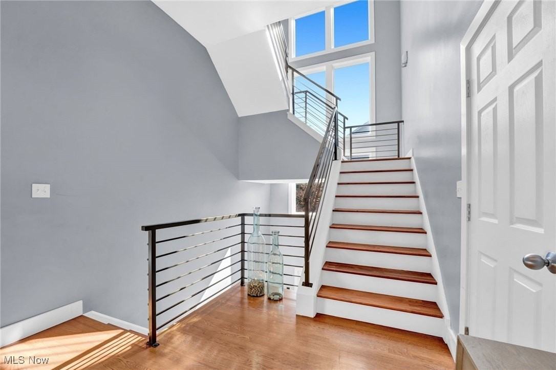 2227 City View Drive - Photo 6 of 32